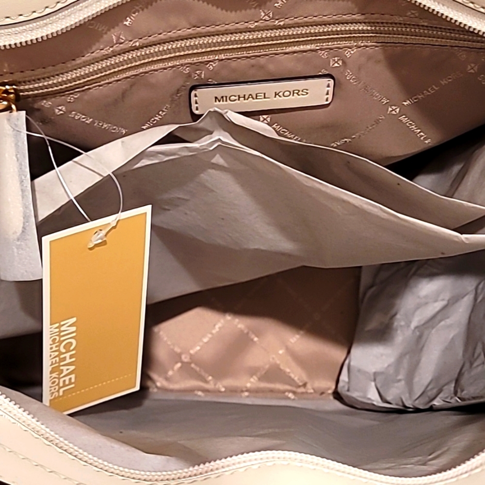 Tote - Picture 2 of 4